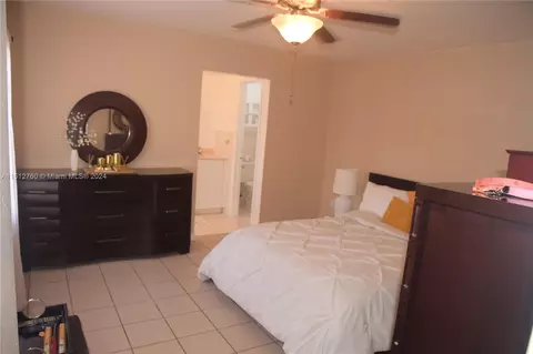 6758 NW 199th St, Hialeah, FL 33015 photo 12