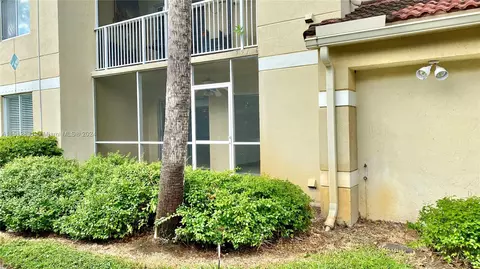 470 S Park Rd #7-107, Hollywood, FL 33021