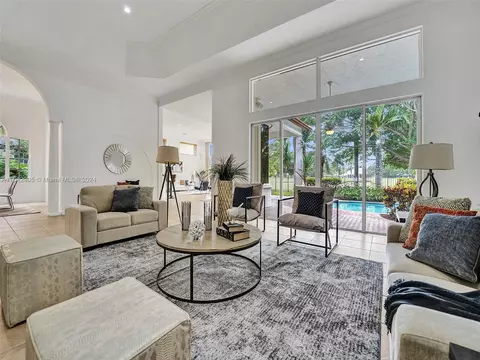 2538 Sanctuary Dr, Weston, FL 33327
