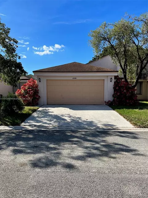 2081 NW 37th Ave, Coconut Creek, FL 33066