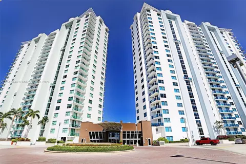 2641 N Flamingo Rd #1408N, Sunrise, FL 33323