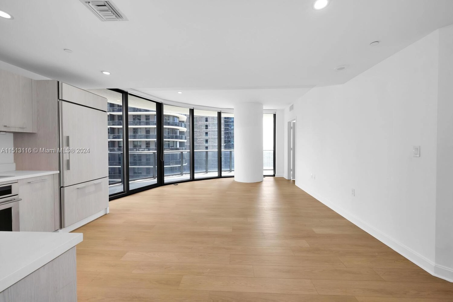 45 SW 9th St Unit 2101  