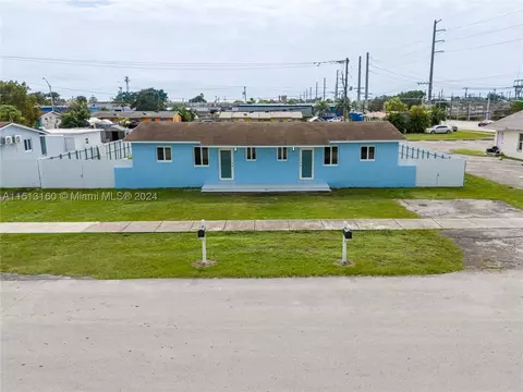 10620 SW 183rd St, Miami, FL 33157