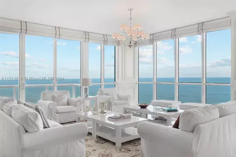 50 S Pointe Dr #2201, Miami Beach, FL 33139