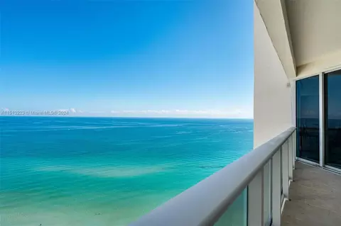 19333 Collins Ave #PH-07, Sunny Isles Beach, FL 33160