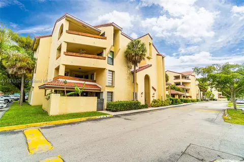 8800 SW 123rd Ct #J-106, Miami, FL 33186