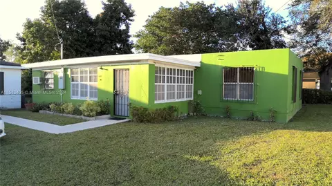 2437 NW 98th St, Miami, FL 33147