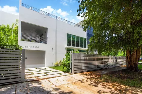 1500 SW 4th Ave, Miami, FL 33129