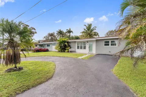 4625 SW 28th Way, Fort Lauderdale, FL 33312