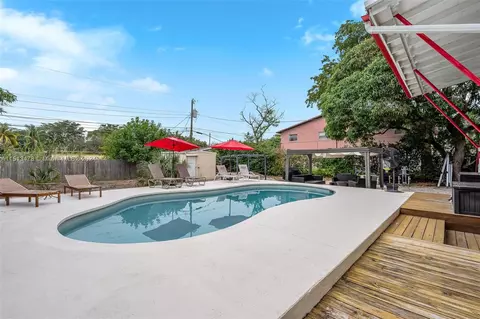 220 NW 42nd St, Oakland Park, FL 33309
