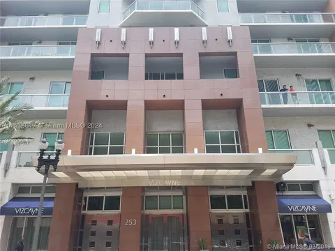 253 NE 2nd St #609, Miami, FL 33132