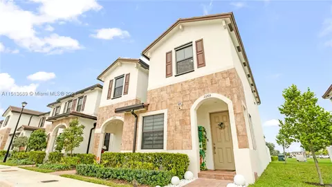 11205 W 34th Way, Hialeah, FL 33018