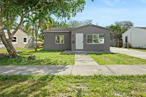 2518 Thomas St, Hollywood, FL 33020