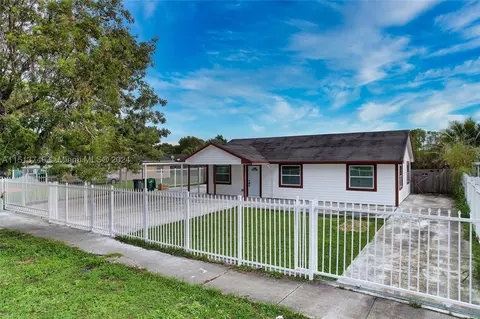 22721 SW 115th Ave, Miami, FL 33170