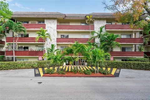 1205 Mariposa Ave #423, Coral Gables, FL 33146