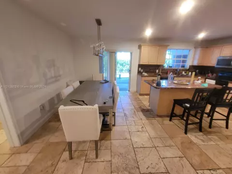 2425 SW 19th Ter, Miami, FL 33145 photo 14