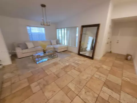 2425 SW 19th Ter, Miami, FL 33145 photo 9