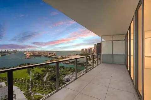1100 Biscayne Blvd #3004, Miami, FL 33132