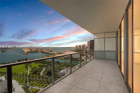 1100 Biscayne Blvd #3004, Miami, FL 33132