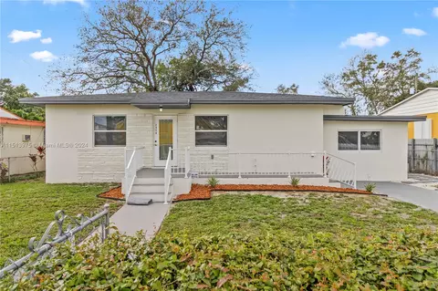 2950 NW 71st St, Miami, FL 33147