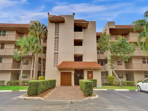 1931 Sabal Palm Dr #205, Davie, FL 33324