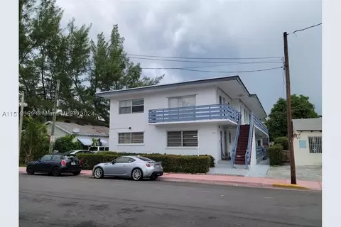 7725 Carlyle Ave #3, Miami Beach, FL 33141
