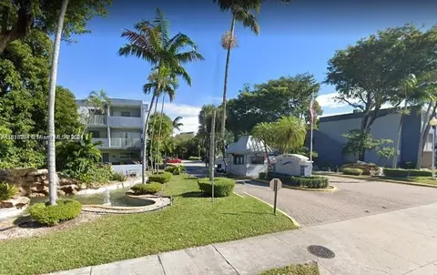 9369 Fontainebleau Blvd #J224, Miami, FL 33172