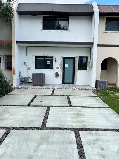 7486 W 18th Ave, Hialeah, FL 33014