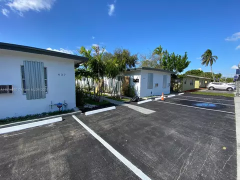 637 NW 15 Ter, Fort Lauderdale, FL 33311