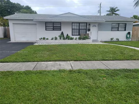 4030 NW 3rd Ter, Pompano Beach, FL 33064