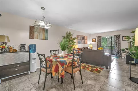 5080 SW 64th Ave #207, Davie, FL 33314