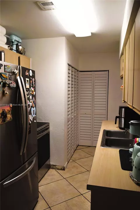 18318 NW 68th Ave #E, Hialeah, FL 33015 photo 6