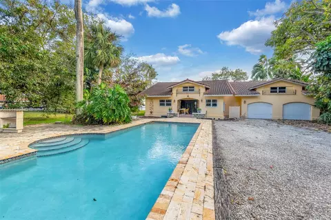 812 SW 4th Pl, Fort Lauderdale, FL 33315