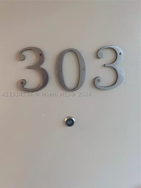 16750 NE 10 Ave #303, North Miami Beach, FL 33162