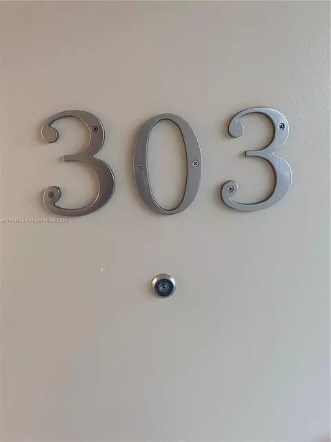 16750 NE 10 Ave #303, North Miami Beach, FL 33162
