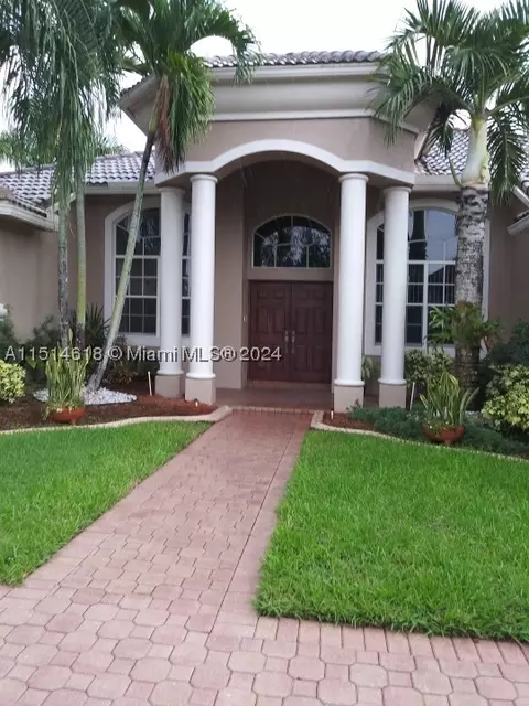 13752 NW 16th St, Pembroke Pines, FL 33028