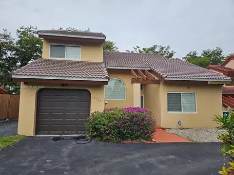 12745 SW 62nd Ter, Miami, FL 33183