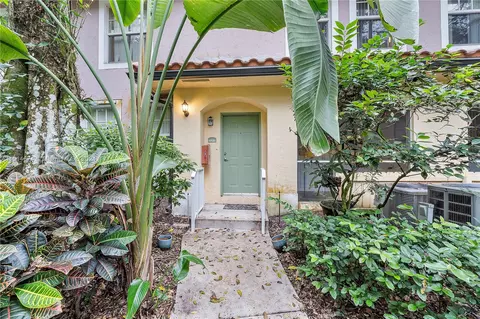 6926 W Sample Rd #6926, Coral Springs, FL 33067