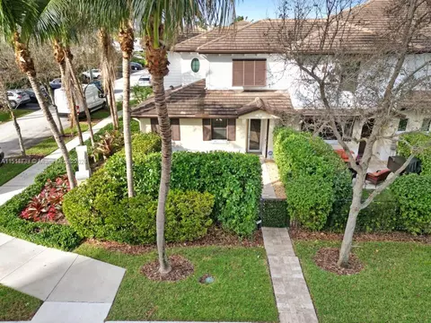 829 S Ocean Blvd, Pompano Beach, FL 33062