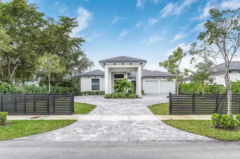 19230 Belview Dr, Cutler Bay, FL 33157