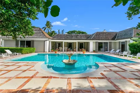 126 S Beach Rd, Jupiter Island, FL 33455