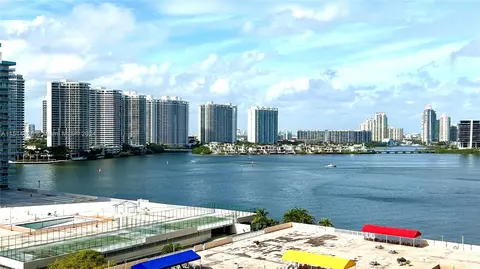 250 174th St #1111, Sunny Isles Beach, FL 33160