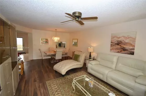 4970 E Sabal Palm Blvd #305, Tamarac, FL 33319