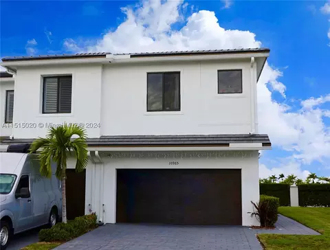 10965 SW 232nd Ter #10965, Homestead, FL 33032