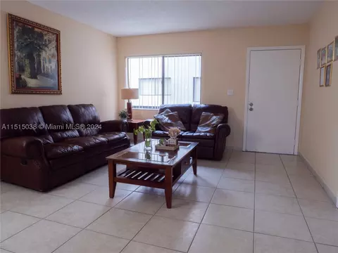8760 SW 133rd Ave Rd #212, Miami, FL 33183