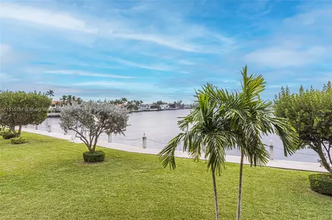 3020 Marcos Dr #S204, Aventura, FL 33160