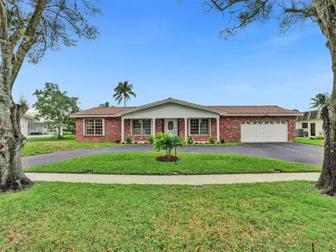 7361 SW 10th St, Plantation, FL 33317