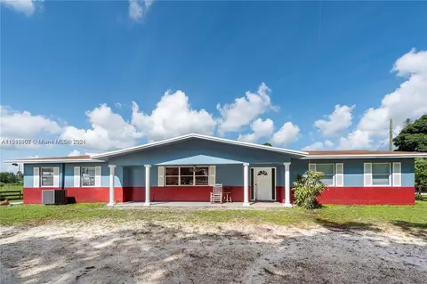 Undisclosed, Davie, FL 33325