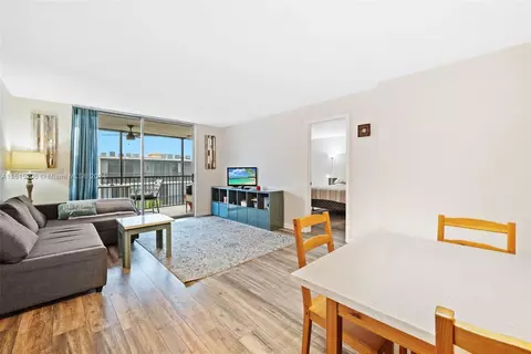 740 E Ocean Ave #504, Boynton Beach, FL 33435