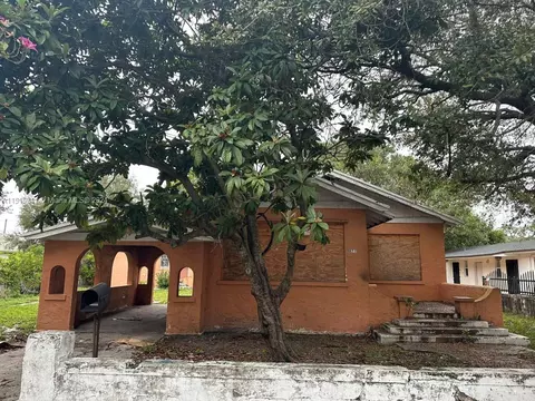 1877 NW 42nd St, Miami, FL 33142